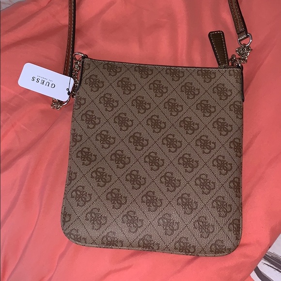 guess bag - Picture 2 of 4